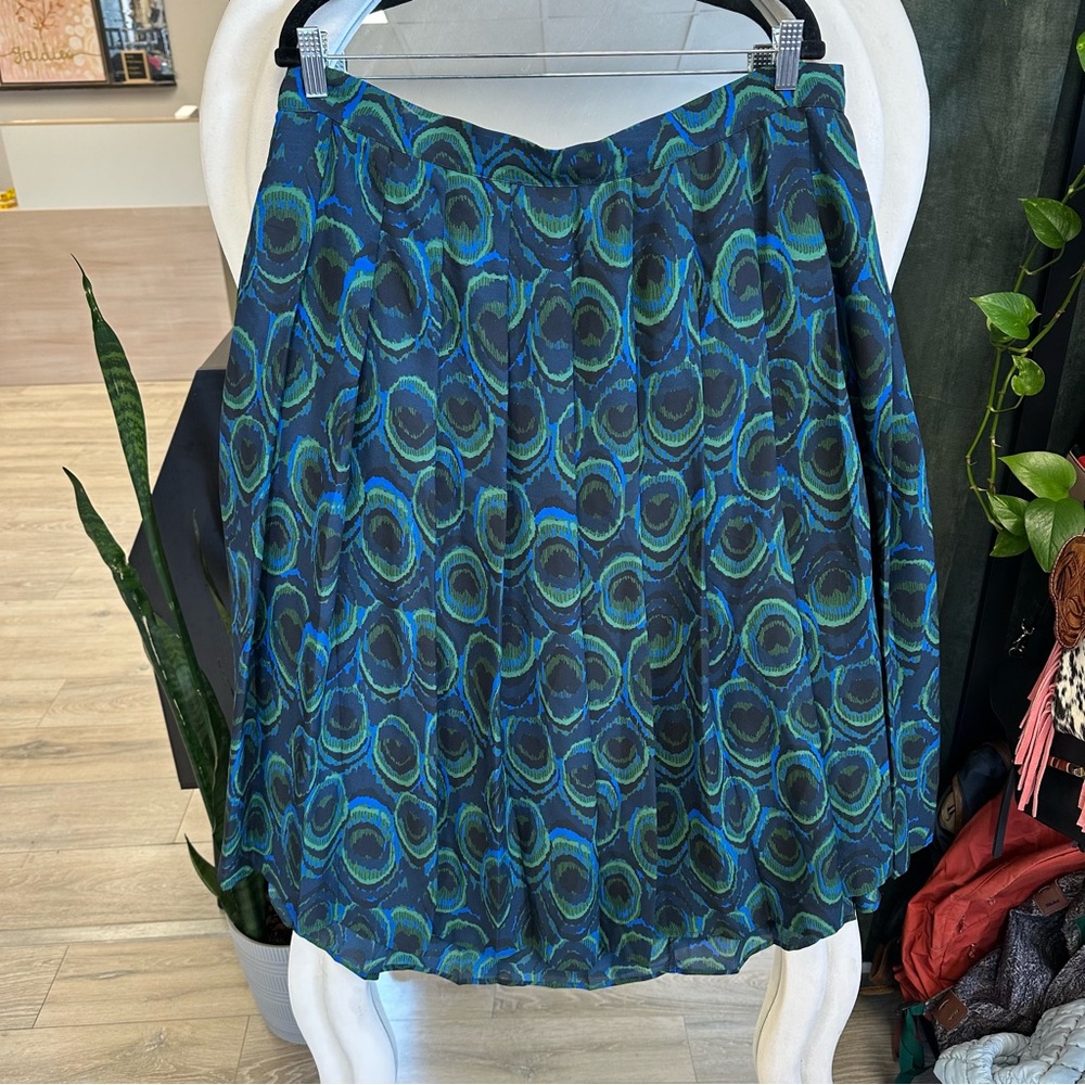 ModCloth peacock print pleated skirt - Picture 2 of 9